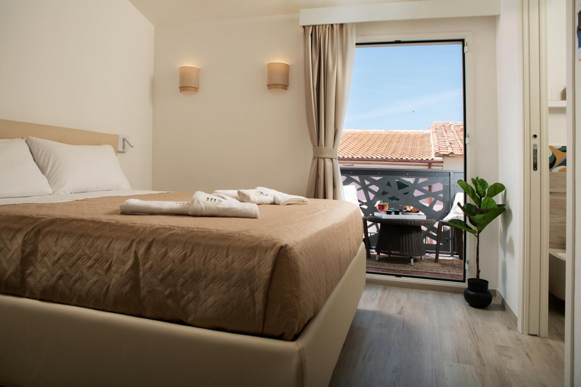 Tresor Hotell Santa Teresa Gallura Eksteriør bilde