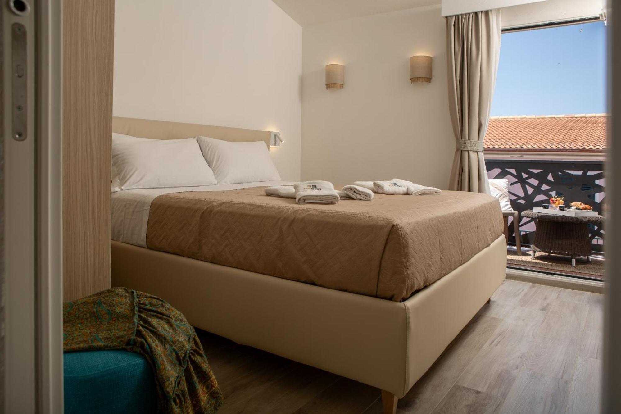 Tresor Hotell Santa Teresa Gallura Eksteriør bilde